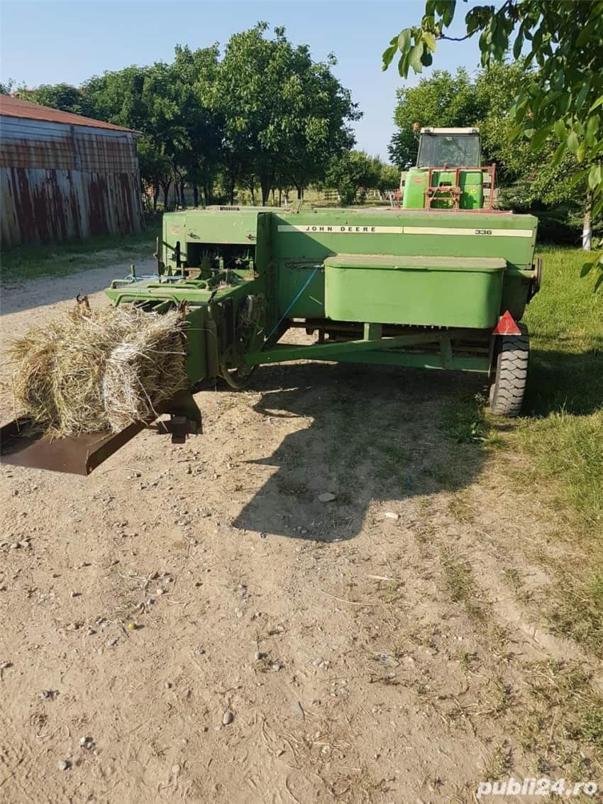 O mulțime de bune Lucios prototip Vand balotiera John Deere 386 si un tractor Universal 445 ✔️ Mica Publicitate O mulțime de bune Lucios prototip Vand balotiera John Deere 386 si un tractor Universal 445 ✔️ Mica Publicitate