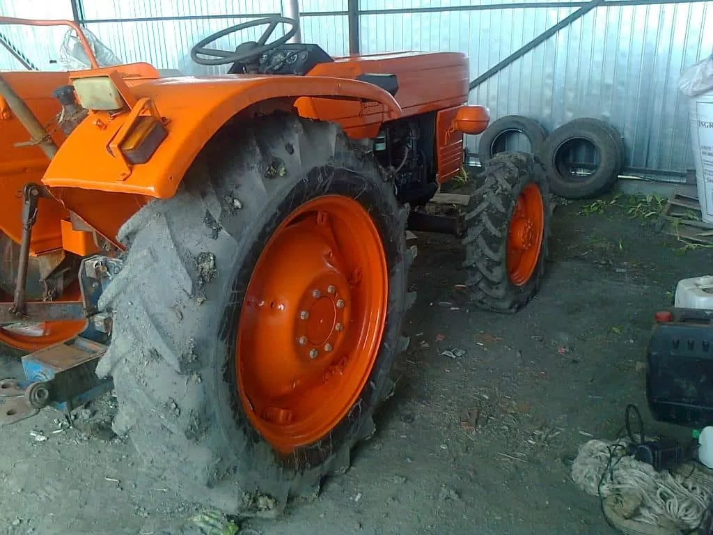 Vand Tractor Universal 445 Dt 4x4 Mica Publicitate